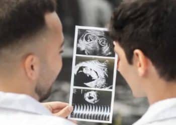 Lucas Rangel e Lucas Bley anunciam que estão esperando um bebê