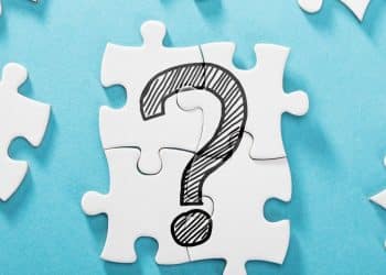 Homem adota filha de amiga falecida e cunhada faz teste de DNA escondida para descobrir a verdade sobre o pai da menina