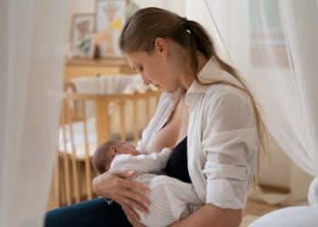 “Foi pior que o câncer”: atriz expõe o peso emocional do puerpério