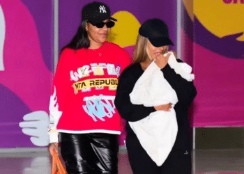 Ludmilla e Brunna Gonçalves mostram o rosto da filha pela primeira vez; veja