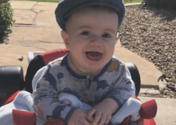 Menino de 2 anos perde a vida após socorristas alegarem exagero da mãe e recusarem levá-lo ao hospital