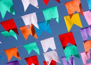 Festa junina: o que significa, por que pulamos a fogueira e outras curiosidades