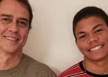 Marcello Antony explica porque contou que filho tinha gene do vírus HIV e como filhos se mantém na Europa