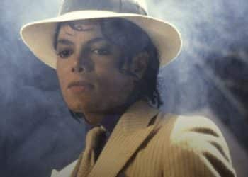 Ex-advogado de Michael Jackson expõe que astro estava à beira da falência na época de overdose que tirou a sua vida