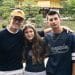 Tom Brady aparece com os filhos em viagem ao Japão e altura dos jovens impressiona