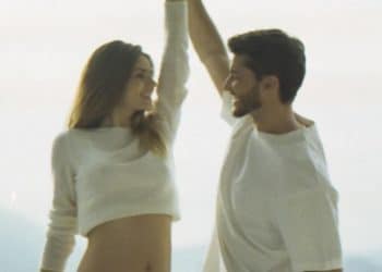 Bebê a caminho! Camila Queiroz anuncia gravidez do seu primeiro filho com Klebber Toledo