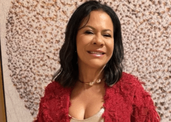 Dona Ruth inaugura sede do Instituto Marília Mendonça e presta homenagem à filha