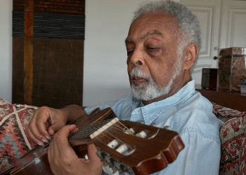 Gilberto Gil adia show em Belém após a perda de sua filha, Preta Gil