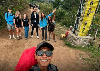 Guia que acompanhava Juliana Marins presta depoimento: “Eu disse para ela descansar”