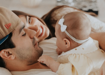 Luan Santana e Jade Magalhães comemoram 7 meses da filha Serena