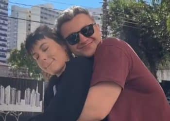 Lucas Lima pega fãs de surpresa e publica vídeo abraçado com mulher: “Formamos um belo casal”