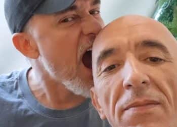 Irmãos Cravinhos postam foto juntos, falam sobre “vencer demônios” e seguidores ironizam