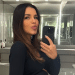 Grávida, Mariana Rios exibe barriguinha em selfie no espelho