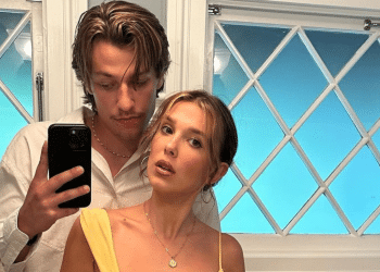 Atriz de Stranger Things e marido anunciam adoção de menina