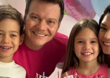 Thais Fersoza comemora o aniversário dos filhos e mostra a tradição mais aguardada pelas crianças
