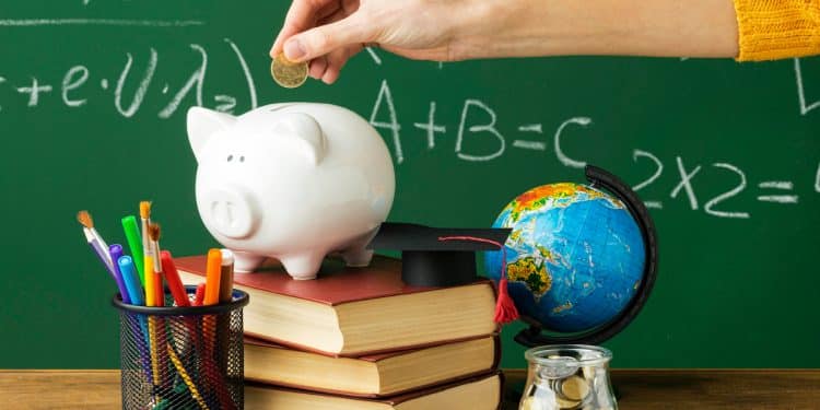 Porquinho de educação financeira