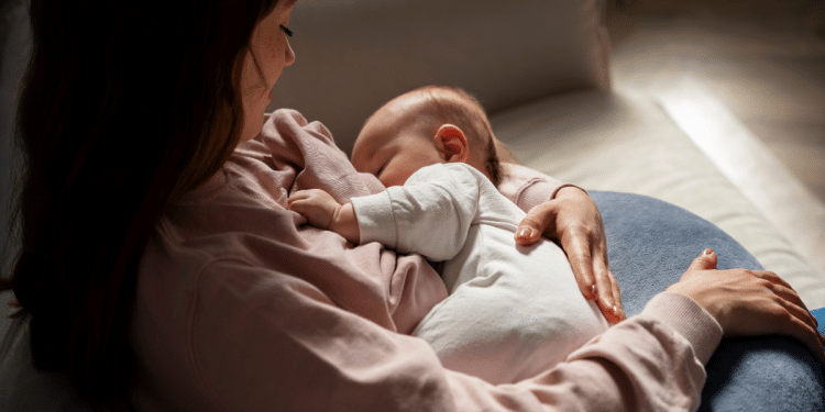 Dicas para mães: como tornar a hora da amamentação mais tranquila