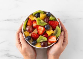 Salada de frutas em um bowl