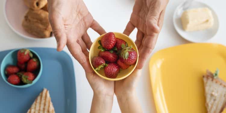 Como equilibrar disciplina e leveza na alimentação do seu filho?
