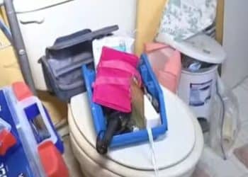 Corpo de três bebês são encontrados semanas após moradora ser despejada