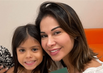 Maíra Cardi explica motivo de ter fechado rede social da filha Sophia