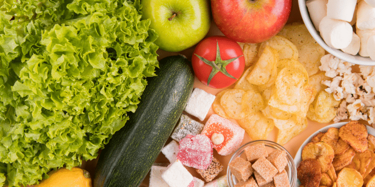 A limentos como alface, pepino, tomate, maçã pimentão