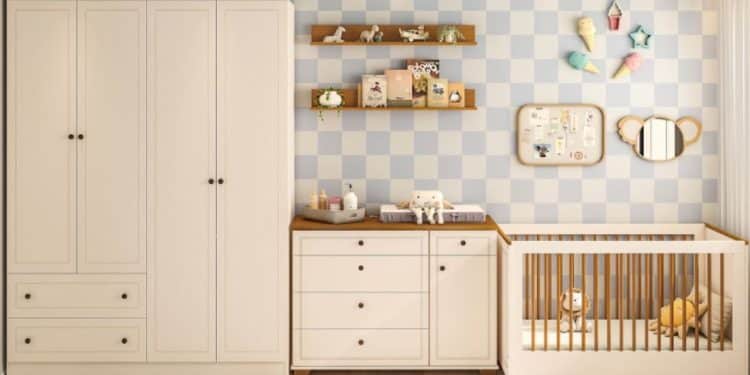 Quarto de bebê com armário, trocador e berço.