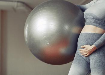 Os melhores exercícios para se preparar para o parto.