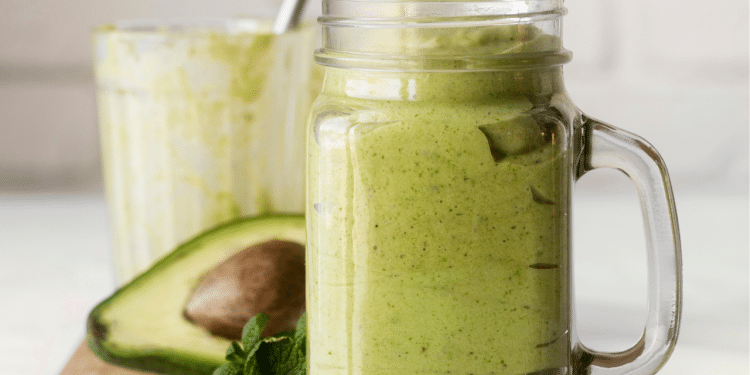 Receita de vitamina de abacate: passo a passo e benefícios.