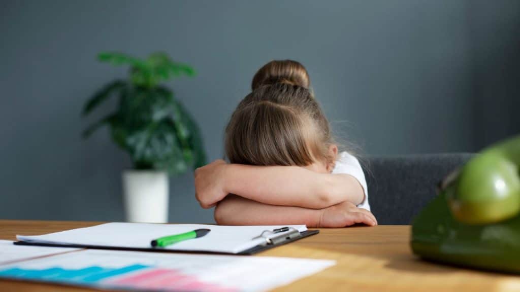 Seu filho está sobrecarregado de estímulos Veja o que fazer.