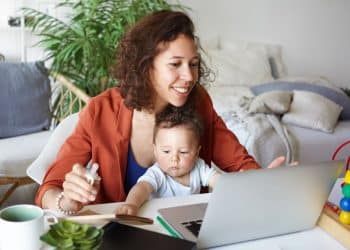 Clube Pais&Filhos lança programa que apoia mulheres empreendedoras e cria rede de renda extra