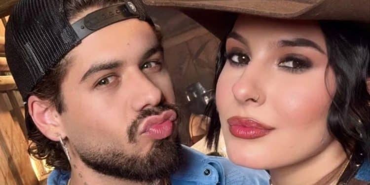 Ana Castela assume romance com Zé Felipe