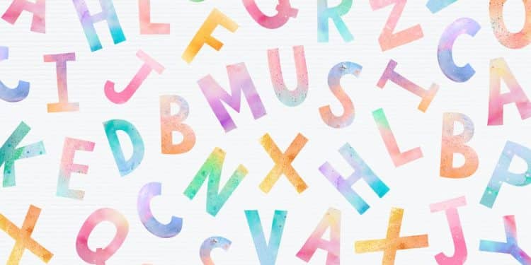 Letras coloridas representando a escolha de nome dos bebês.