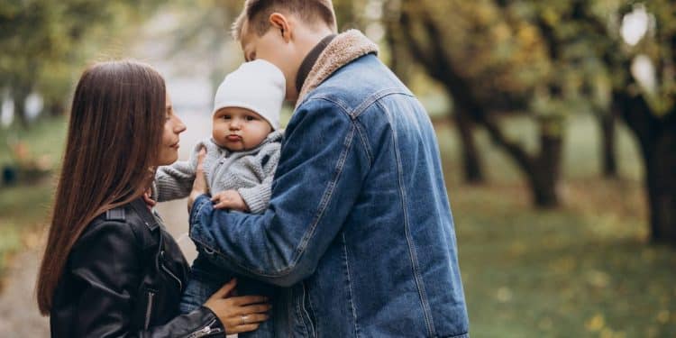 Um exemplo de famílias com filhos.