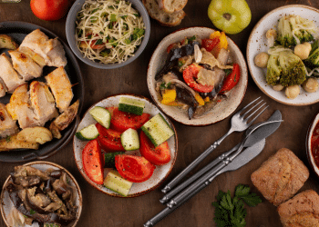 Dicas para transformar as sobras de comida em um almoço prático.