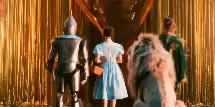 Por que 'Wicked Parte 2' não mostrou o rosto da Dorothy Entenda o motivo da escolha.