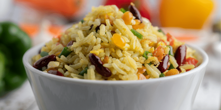 Receita de arroz de Natal na Air Fryer.