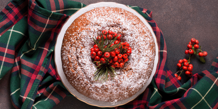 Receita de bolo de Natal com passo a passo.