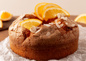 Receita de bolo de laranja sem glúten e com fibras.