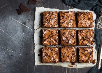 Receita fácil e fofinha de Brownie na air fryer.