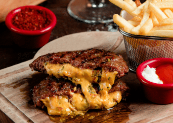 Receita simples de bife de forno especial.