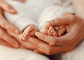 Tudo o que você sempre quis saber sobre como cuidar de um recém-nascido.