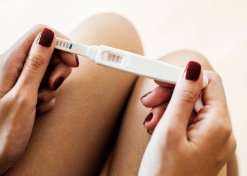 Você sabia que os testes de gravidez podem expirar Entenda melhor