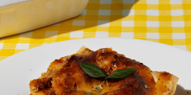Lasanha de berinjela: receita leve, prática e perfeita para a família. Foto: Freepik.