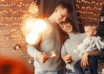 Familia comemorando o ano novo